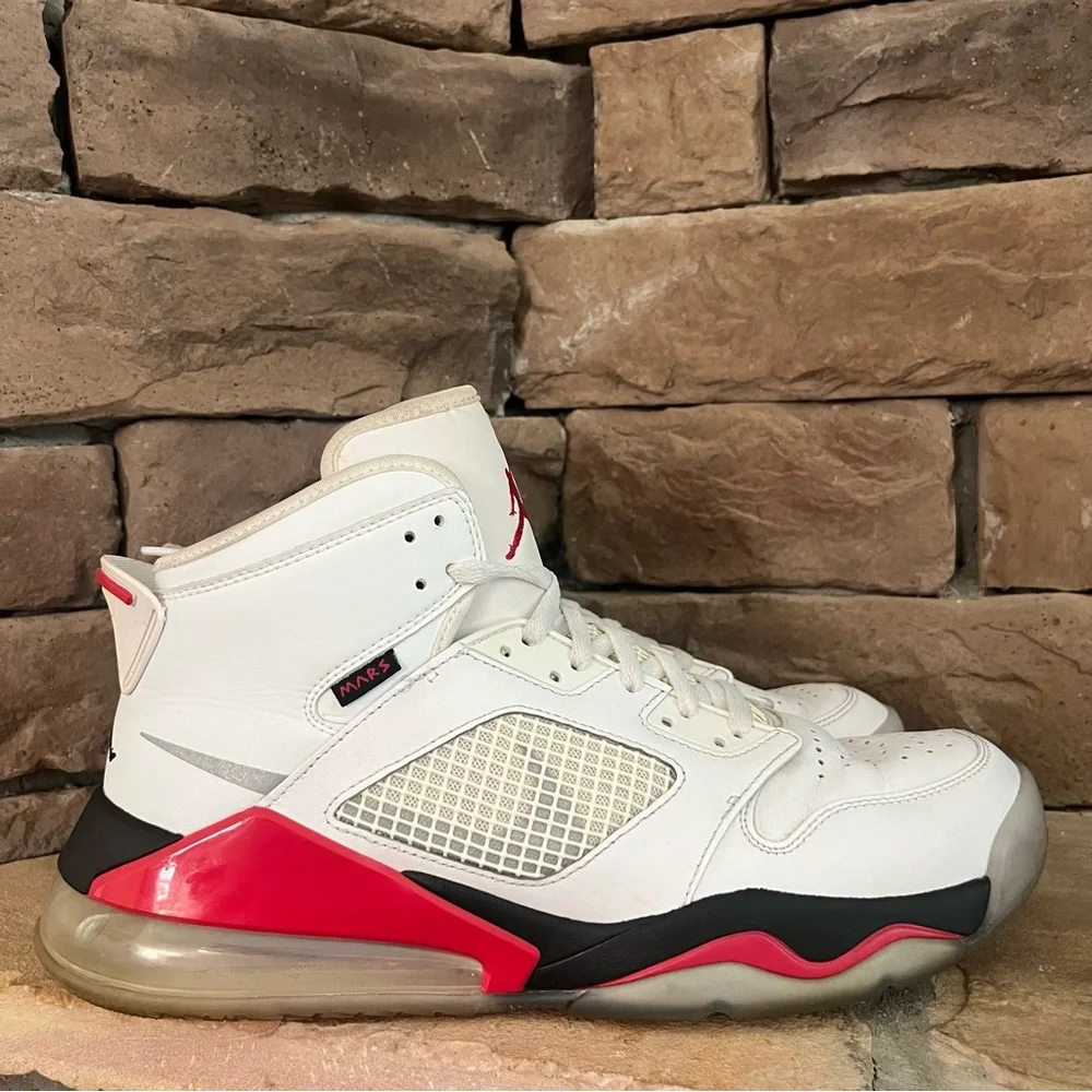 Jordan Mars 270 Fire Red‎ / SZ 11.5